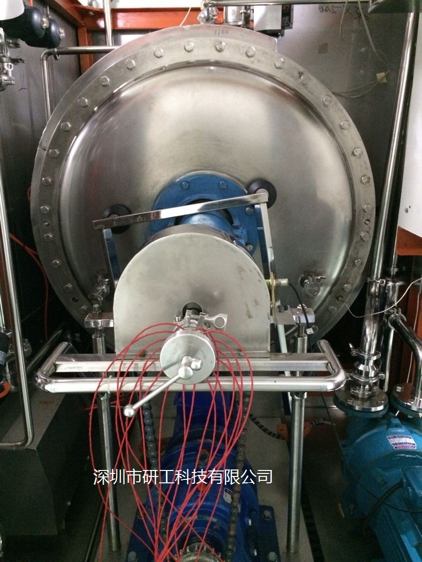 膠塞清洗機(jī)驗(yàn)證現(xiàn)場圖